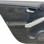 PRIUS III LIFT BOCZEK TAPICERKA DRZWI TYLNYCH LEWY TYŁ JBL