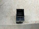 AURIS II GNIAZDO ZŁĄCZĘ USB AUX 86190-0D030 - obrazek 4