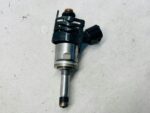 COROLLA E21 LIFT CROSS 2.0 HYBRYDA WTRYSKIWACZ PALIWA 23250-F2050 (8) - obrazek 2