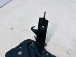 YARIS III LIFT 1.5 BENZYNA MOCOWANIE PODSTAWA WSPORNIK AKUMULATORA - obrazek 2