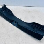 COROLLA CROSS OSŁONA PASA TYLNEGO TYŁ PROGU BAGAŻNIKA 64716-16110
