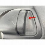 COROLLA E21 OSŁONA SŁUPKA ŚRODKOWEGO GÓRNA CZARNA PRAWA 62410-02340 - obrazek 4