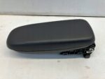 YARIS IV PODŁOKIETNIK TUNELU ŚRODKOWEGO CZARNY OTWIERANY 58961-K0020 - obrazek 2