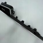 COROLLA E21 LIFT OSŁONA DESKI ROZDZIELCZEJ KONSOLI KRATKA NAWIEWU PRAWA