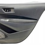COROLLA E21 LIFT SEDAN BOCZEK TAPICERKA DRZWI TYLNYCH PRAWYCH PRAWY TYŁ