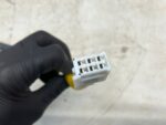 COROLLA E21 LIFT KOMBI LEWY TELESKOP SIŁOWNIK ELEKTRYCZNY KLAPY BAGAŻNIKA - obrazek 4