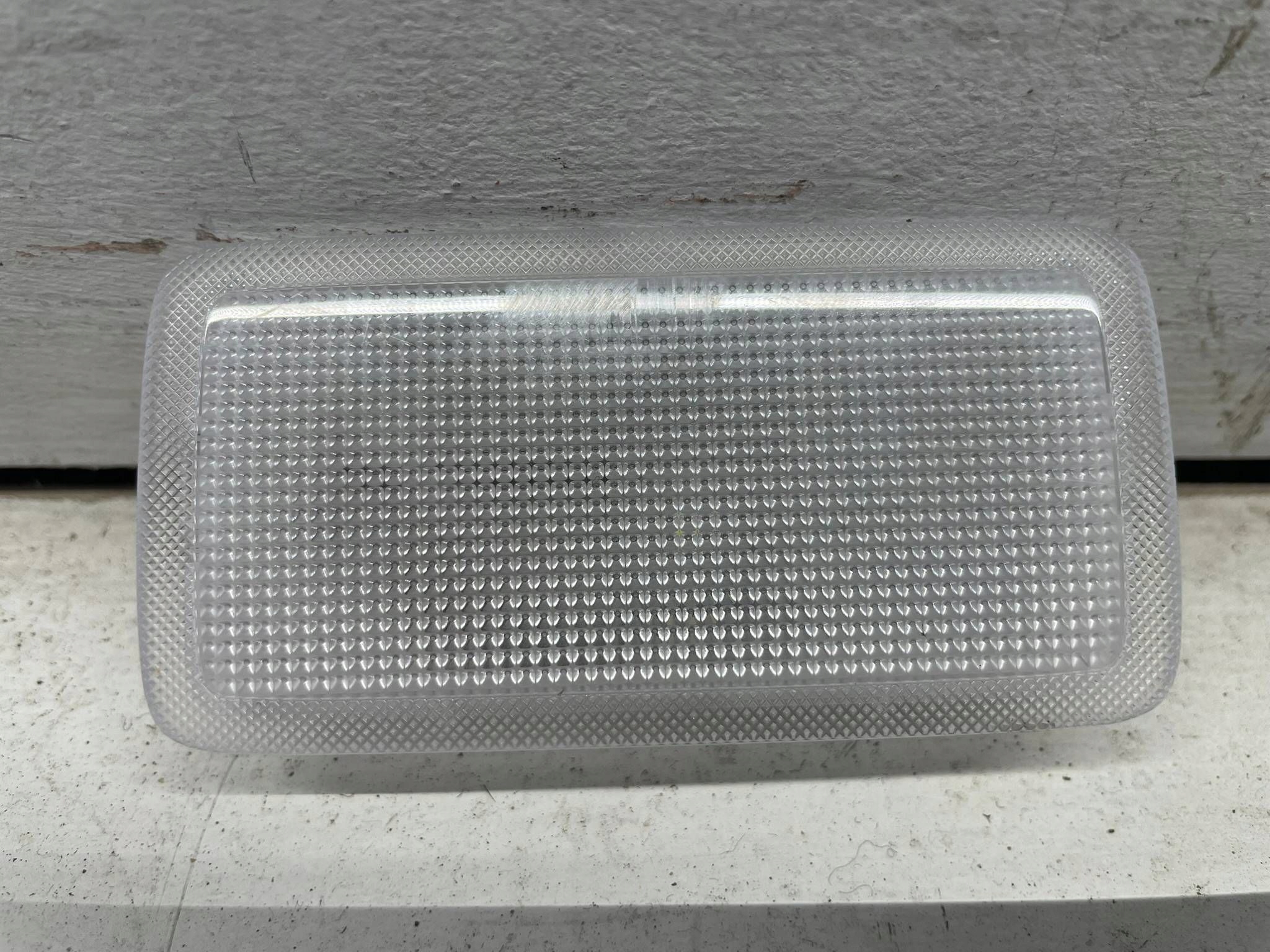 allegro-ee0c20a24aed83d06c4dd26a COROLLA CROSS LAMPKA OŚWIETLENIA WNĘTRZA LEWA PRAWA LED 81340-33170 - obrazek 1