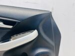 PRIUS III LIFT BOCZEK TAPICERKA DRZWI PRZEDNICH LEWYCH LEWY PRZÓD BEZ JBL - obrazek 4
