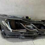 COROLLA E21 LIFT SEDAN LAMPA PRZEDNIA PRAWA PRAWY PRZÓD ZWYKŁA LED KPL