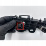 YARIS IV ŚLIZG MOCOWANIE ZDERZAKA TYLNEGO PRAWY TYŁ 52575-K0020 USZKODZONY - obrazek 9