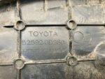 YARIS III LIFT NADKOLE TYLNE LEWE LEWY TYŁ CHLAPACZ 52592-0D280 - obrazek 4