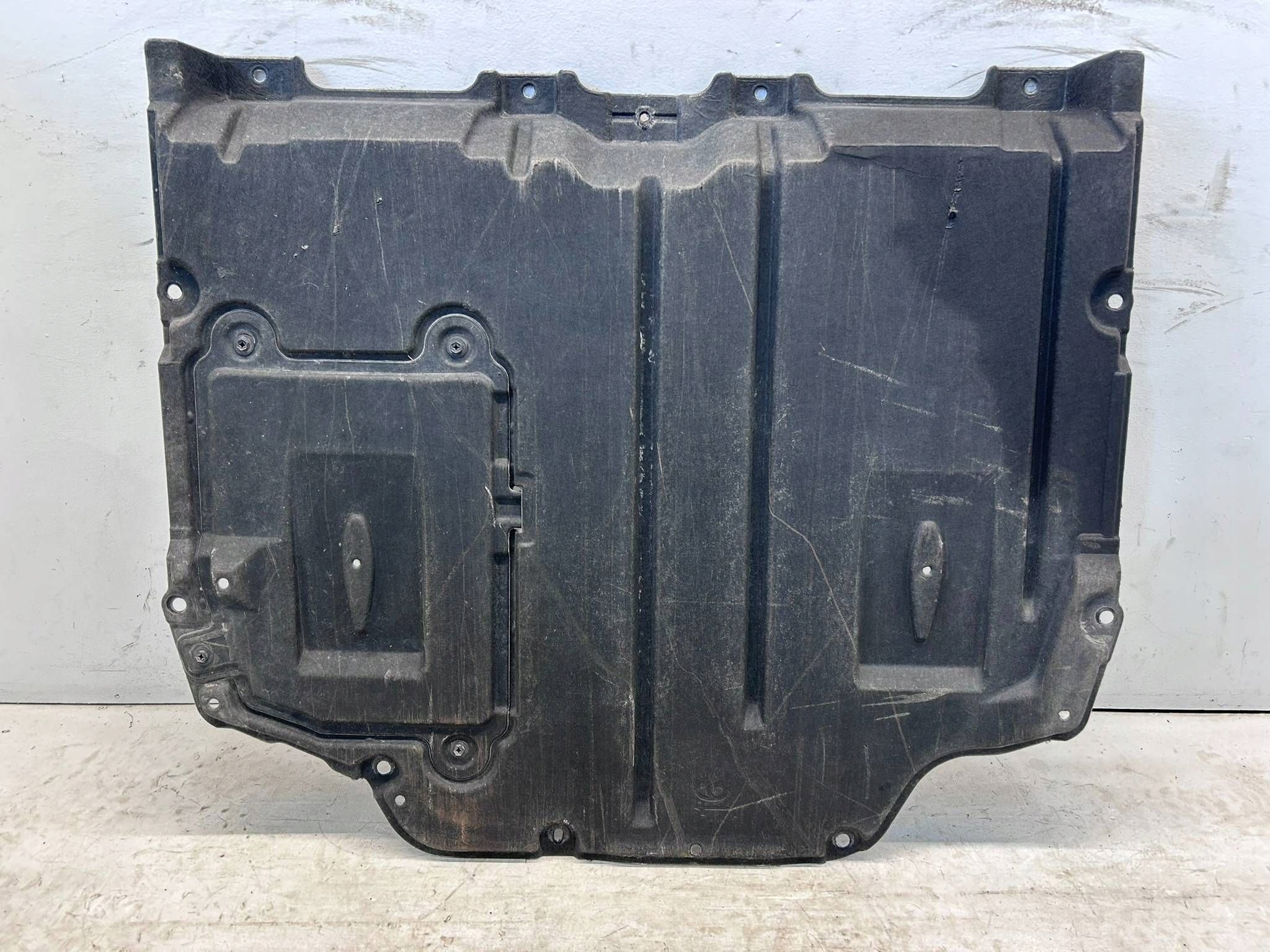 allegro-fc45fd75f25972f59cc2fd52 CHR C-HR II OSŁONA POD SILNIK KOMPLET 51410-F4140 51447-F4060 - obrazek 1