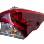 AURIS II LIFT KOMBI LAMPA TYLNA PRAWA PRAWY TYŁ