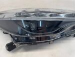 COROLLA CROSS LAMPA PRZEDNIA PRAWA PRAWY PRZÓD KOMPLETNA FULL LED RYSA - obrazek 3