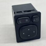AURIS II PRZYCISK PRZEŁĄCZNIK REGULACJI LUSTEREK ELEKTRYCZNIE SKŁADANYCH