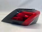RAV4 V LAMPA TYLNA PRAWA PRAWY TYŁ KOMPLETNA BEZ ZAŚLEPKI RYSKI