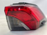 RAV4 V LAMPA TYLNA PRAWA PRAWY TYŁ KOMPLETNA BEZ ZAŚLEPKI RYSKI - obrazek 2