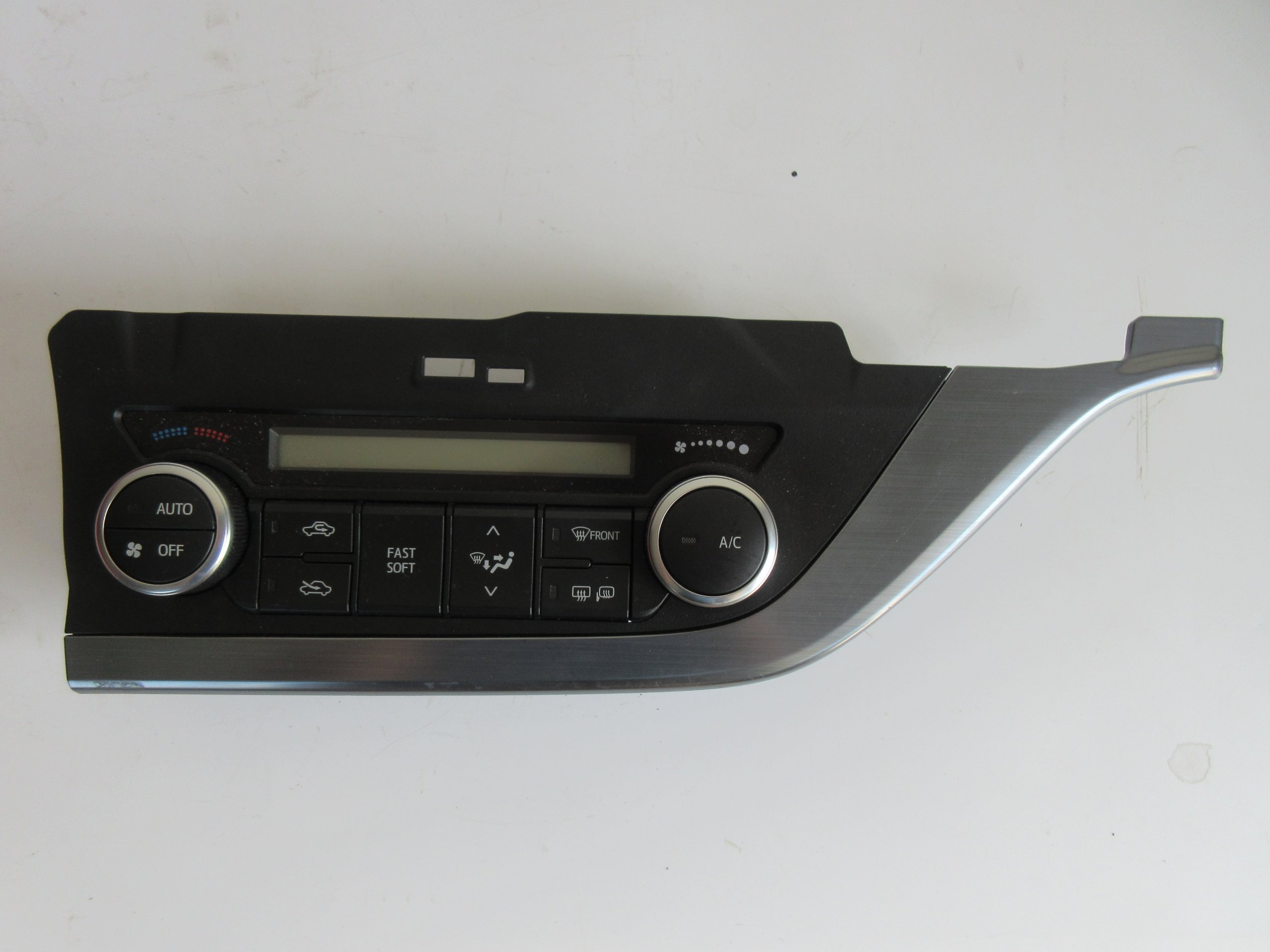 allegro-3e9b0656e4cc030cfb59aa8e AURIS II PANEL KLIMATYZACJI - obrazek 1