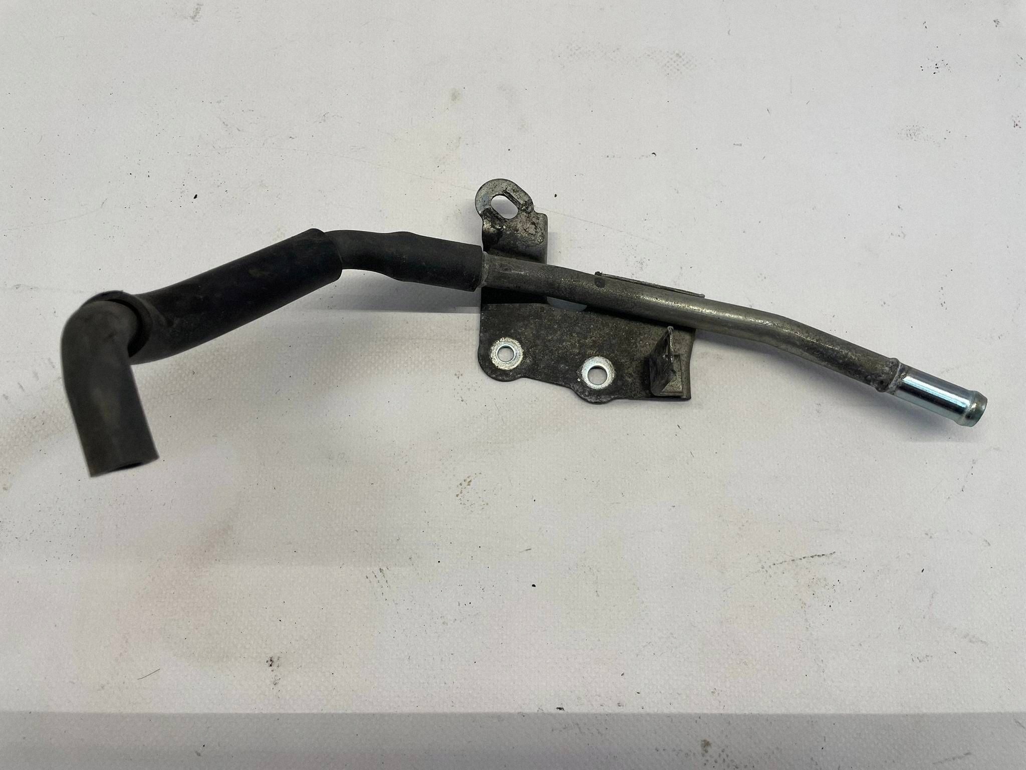 allegro-4b64495cad026e23d7eb1049 PRIUS IV 1.8 HYBRYDA WĄŻ RURKA PRZEWÓD RURA PODCIŚNIENIA POWIETRZA - obrazek 1