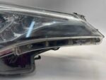 AVENSIS T27 LIFT T29 LAMPA PRZEDNIA PRAWA PRAWY PRZÓD ANGLIK UK USZKODZONA - obrazek 4