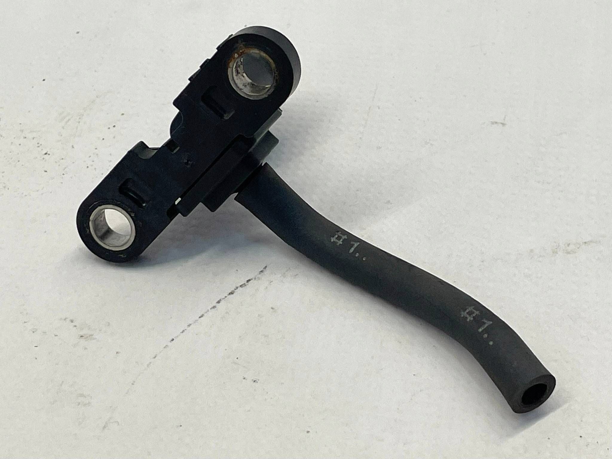 allegro-5ae66c62244610f67992ab0c TOYOTA LEXUS CZUJNIK ZAWÓR PODCIŚNIENIA POWIETRZA 89421-26030 - obrazek 1