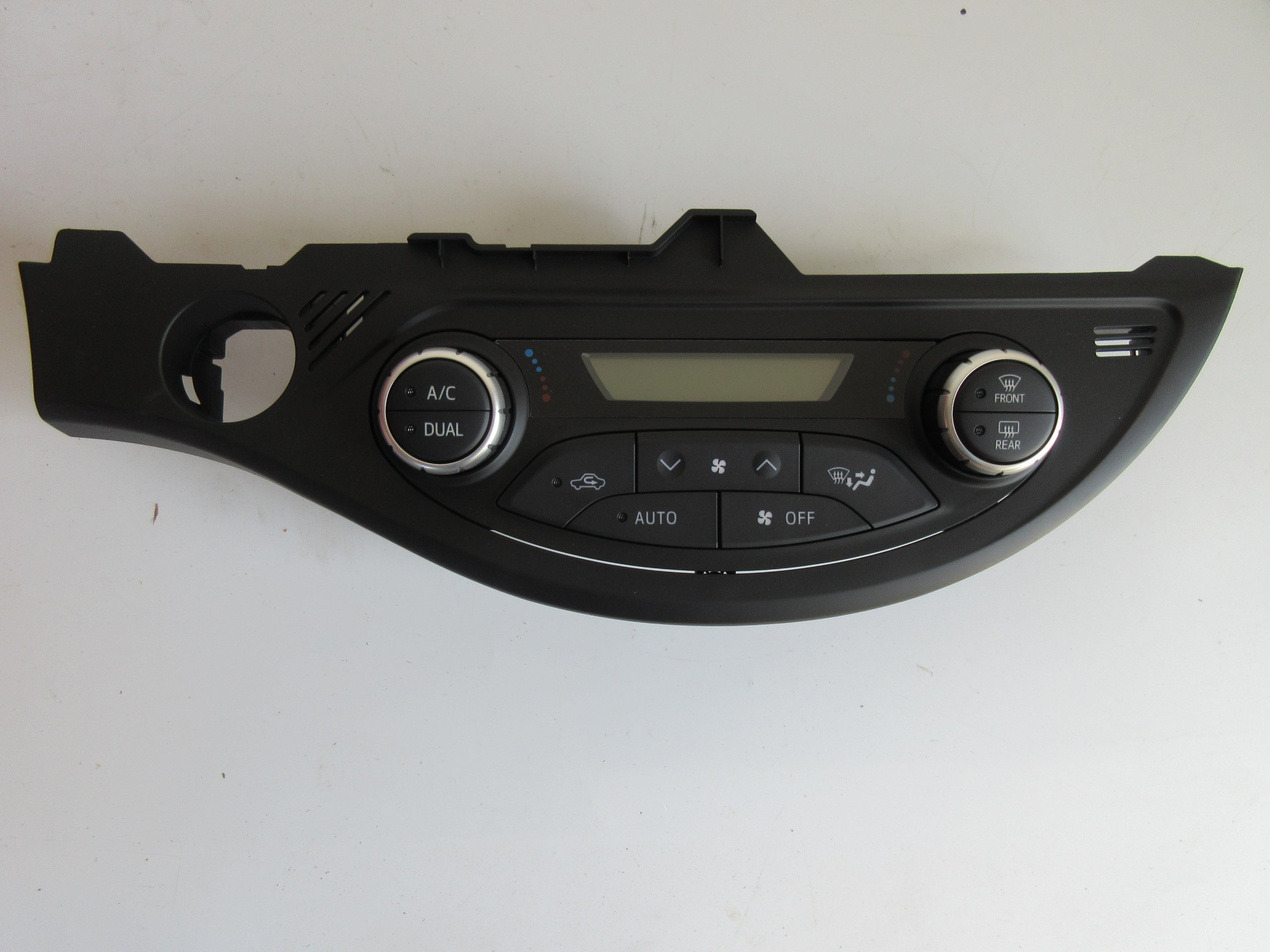 allegro-67779b827274bb1c3de9dccb YARIS III 2017 LIFT PANEL KLIMATYZACJI - obrazek 1