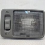 AURIS II LAMPKA POD OSŁONĄ PRZECIWSŁONECZNĄ LEWA PRAWA