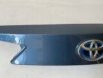 AURIS II LIFT KOMBI OSŁONA KLAPY BLENDA EMBLEMAT - obrazek 4