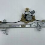 COROLLA E21 ELEKTRYCZNY PODNOŚNIK SZYBY DRZWI TYLNYCH PRAWY TYŁ 69830-02681