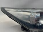 AVENSIS T27 LIFT T29 LAMPA PRZEDNIA PRAWA PRAWY PRZÓD ANGLIK UK USZKODZONA - obrazek 2