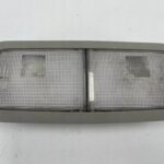AVENSIS T27 LAMPKA OŚWIETLENIE WNĘTRZA KABINY SZARA 81250-05030
