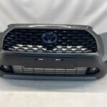 COROLLA CROSS ZDERZAK PRZEDNI PRZÓD GRILL KOMPLETNY BEZ PDC 1H5 RYSY