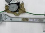 COROLLA E21 ELEKTRYCZNY PODNOŚNIK SZYBY DRZWI TYLNYCH LEWY TYŁ 69840-02681 - obrazek 4