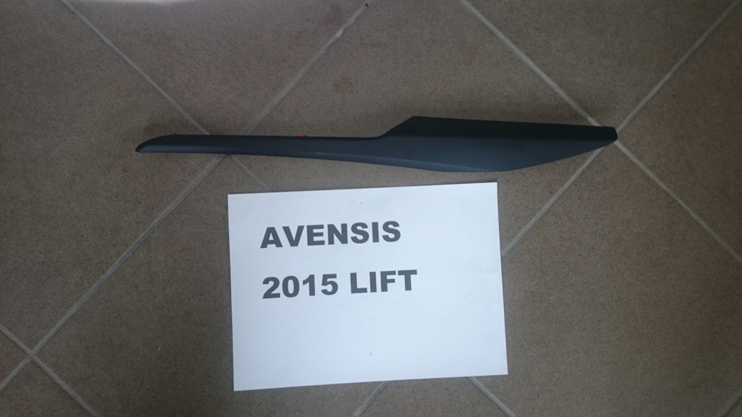 allegro-b664bd0b4f02916aa7f10943 AVENSIS 2015 LIFT OSŁONA TUNELU ŚRODKOWEGO PRAWA - obrazek 1