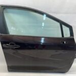 COROLLA E21 SEDAN KOMBI HB DRZWI PRZEDNIE PRAWE PRAWY PRZÓD KOMPLETNE 4W9