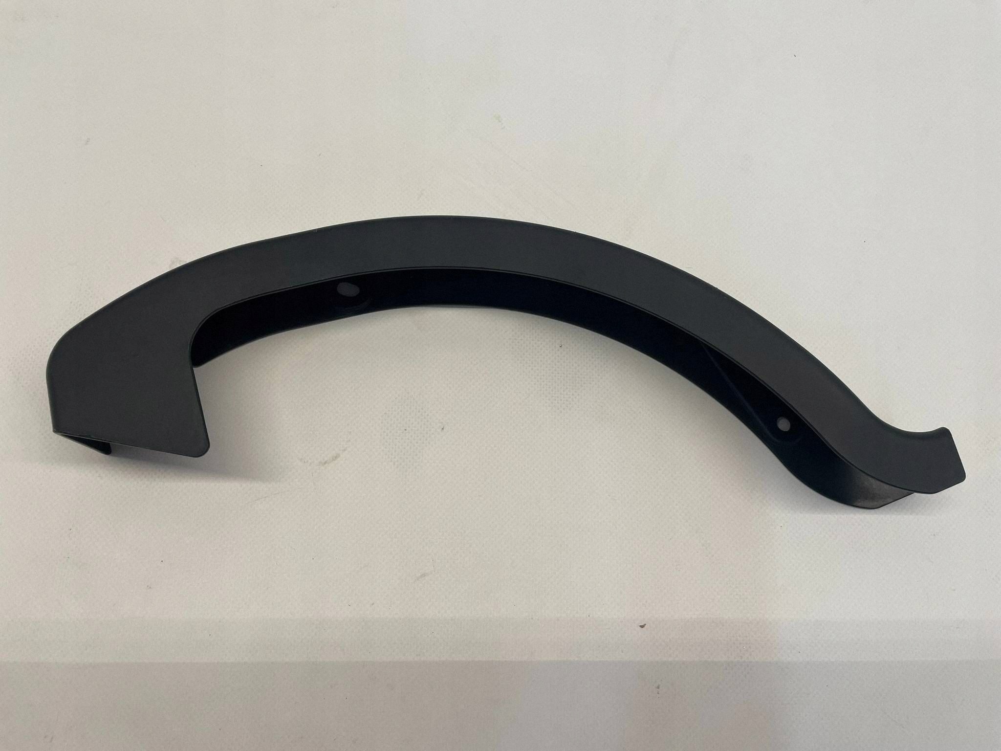 allegro-07ef1b6641c01bbf4aae6b5b COROLLA E21 SEDAN OSŁONA ZAŚLEPKA ZAWIASU KLAPY BAGAŻNIKA LEWA 64572-02040 - obrazek 1