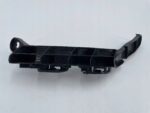 RAV4 V ŚLIZG MOCOWANIE ZDERZAKA TYLNEGO LEWY TYŁ POD LAMPE 52563-42050