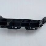 RAV4 V ŚLIZG MOCOWANIE ZDERZAKA TYLNEGO LEWY TYŁ POD LAMPE 52563-42050