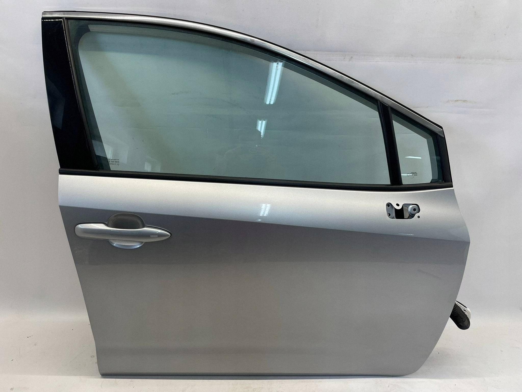 allegro-128ba031829f4fe04fc3ad38 COROLLA E21 SEDAN KOMBI HB DRZWI PRZEDNIE PRAWE PRAWY PRZÓD KOMPLET 1L0 - obrazek 1
