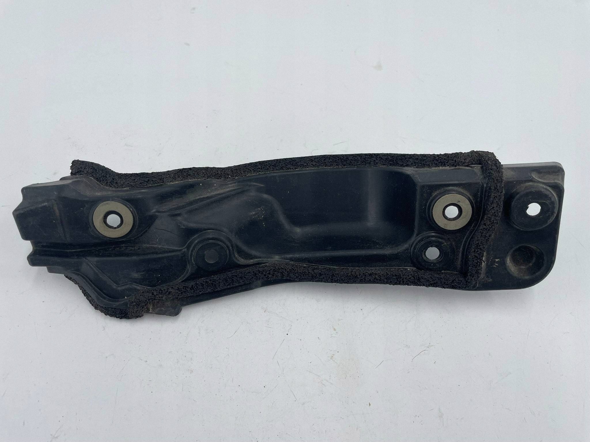 allegro-2944c834815a4d8d561e9150 LEXUS RC WYPEŁNIENIE WYGŁUSZENIE BŁOTNIKA PRZEDNIEGO 53882-24030 - obrazek 1