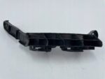 RAV4 V ŚLIZG MOCOWANIE ZDERZAKA TYLNEGO PRAWY TYŁ POD LAMPE 52562-42060