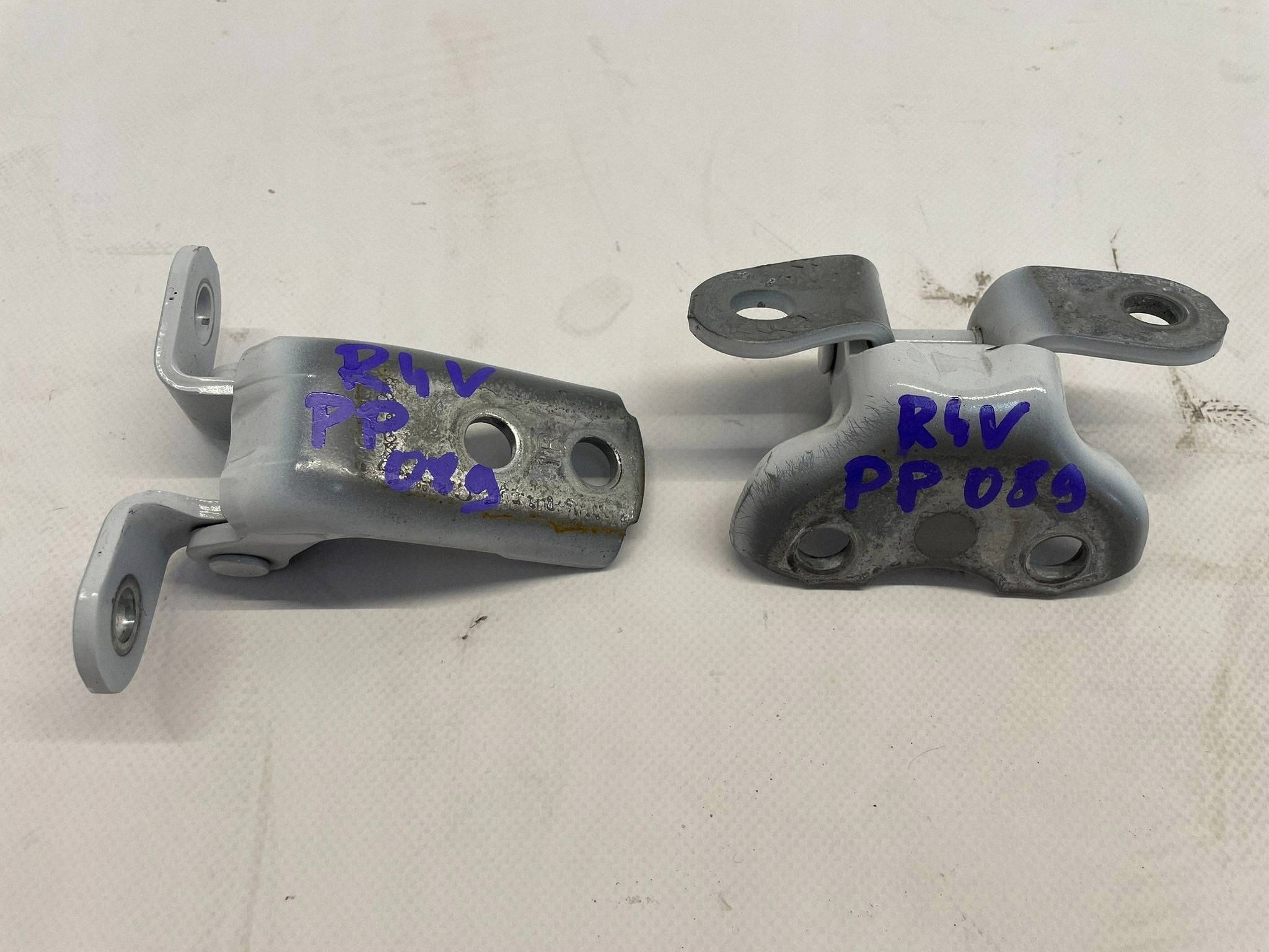 allegro-39c09b13e3580e3d942359cc RAV4 V ZAWIASY DRZWI PRZEDNICH PRAWY PRZÓD KOMPLET 089 2PS - obrazek 1