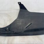 COROLLA E21 HATCHBACK CHLAPACZ NADKOLE TYLNE PRAWE TYŁ PLASTIK 52591-02390