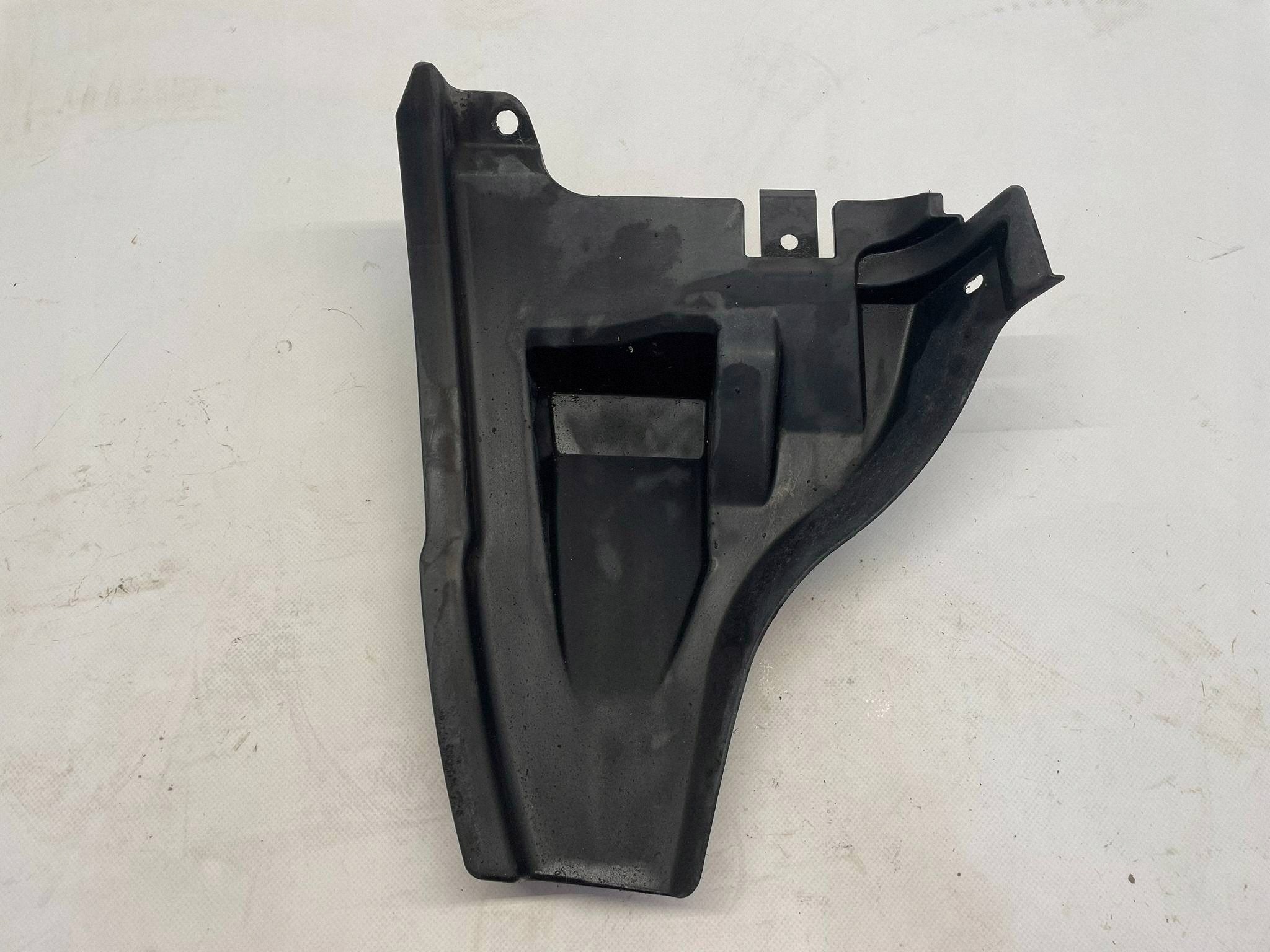 allegro-5b3187922091970681f7cd0a AVENSIS T27 CHLAPACZ NADKOLE TYLNE PRAWY TYŁ PLASTIK 52591-05030 - obrazek 1