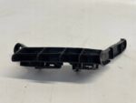 RAV4 V ŚLIZG MOCOWANIE ZDERZAKA TYLNEGO LEWY TYŁ POD LAMPE 52563-42050