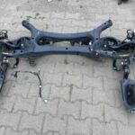 COROLLA E21 KOMBI SEDAN KOMPLETNE ZAWIESZENIE TYLNE TYŁ