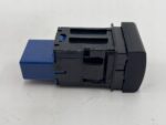 RAV4 V PRZYCISK PRZEŁĄCZNIK OTWIERANIA ELEKTRYCZNEJ KLAPY BAGAŻ 84966-42010 - obrazek 4