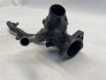 AVENSIS T27 2.0 D4D TERMOSTAT OBUDOWA KRÓCIEC 16320-0R011 - obrazek 4