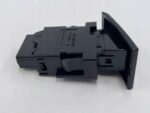 COROLLA E21 PRZYCISK PRZEŁĄCZNIK ŚWIATEŁ AWARYJNYCH 84332-02400 - obrazek 4