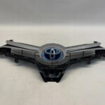 AURIS II LIFT GRILL ATRAPA ZDERZAKA PRZEDNIEGO PRZÓD ZNACZEK USZK. CHROM